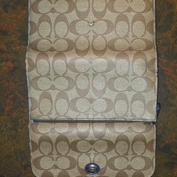 Coach Peyton Signature Cora Domed Satchel - Picture 16 of 16